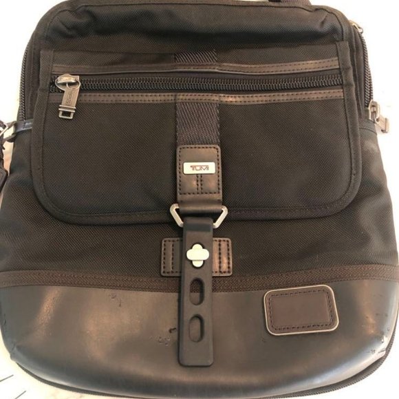 TUMI Green Nylon ささげ Alpha Bravo Expandable‥